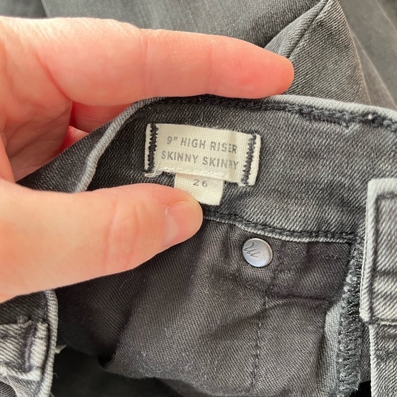 Madewell 9” High Rise Skinny Skinny - Picture 3 of 3